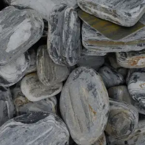 Yang Flagstone — boulders